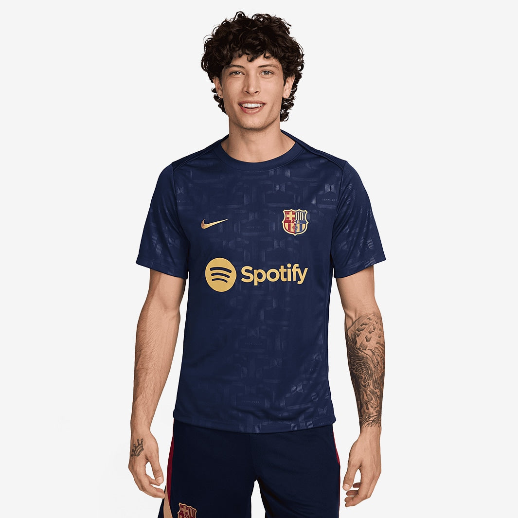 Camisa Nike FC Barcelona 2024/25 I Torcedor Pré-jogo <span class="lbx-verified" aria-label="Produto verificado">
<img src="https://cdn-icons-png.flaticon.com/512/1828/1828640.png" alt="Produto verificado">
</span>