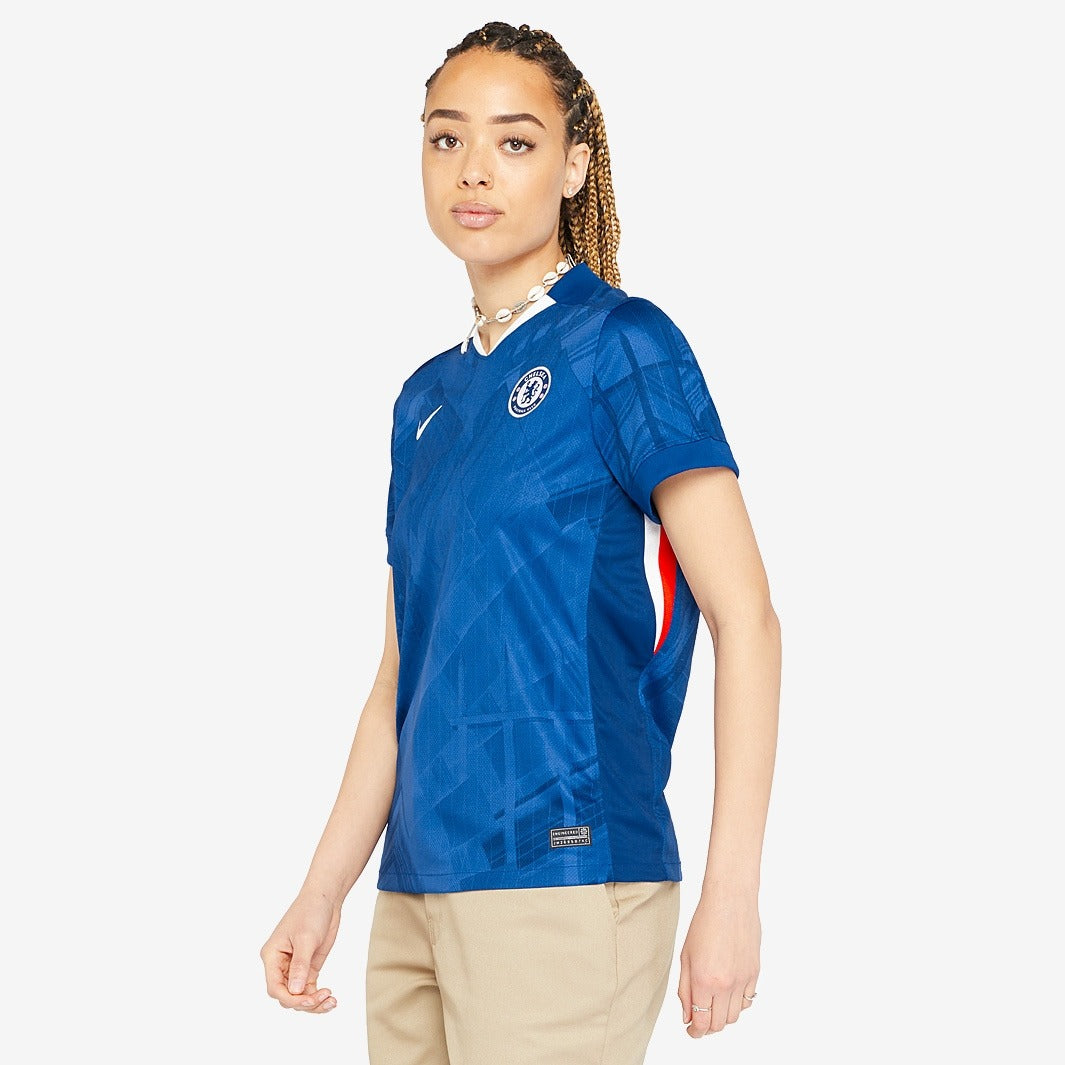 Camisa Feminina Nike Chelsea 2025/26 I Torcedor        <span class="lbx-verified" aria-label="Produto verificado">
            <img src="https://cdn-icons-png.flaticon.com/512/1828/1828640.png" alt="Produto verificado">
        </span>