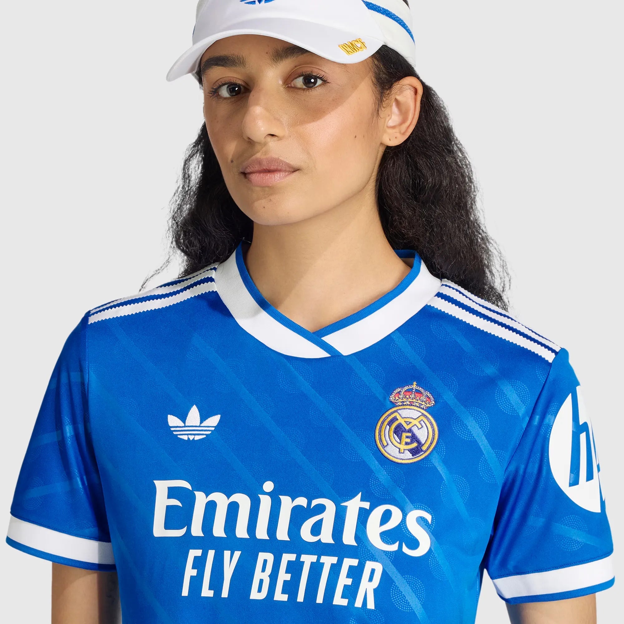 Camisa Feminina adidas Real Madrid 2025/26 III        <span class="lbx-verified" aria-label="Produto verificado">
            <img src="https://cdn-icons-png.flaticon.com/512/1828/1828640.png" alt="Produto verificado">
        </span>