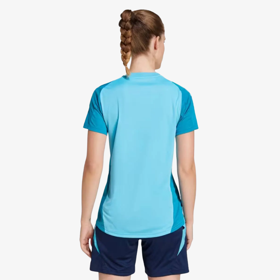 Camisa Adidas Feminina Treino Flamengo 2025/26        <span class="lbx-verified" aria-label="Produto verificado">
            <img src="https://cdn-icons-png.flaticon.com/512/1828/1828640.png" alt="Produto verificado">
        </span>