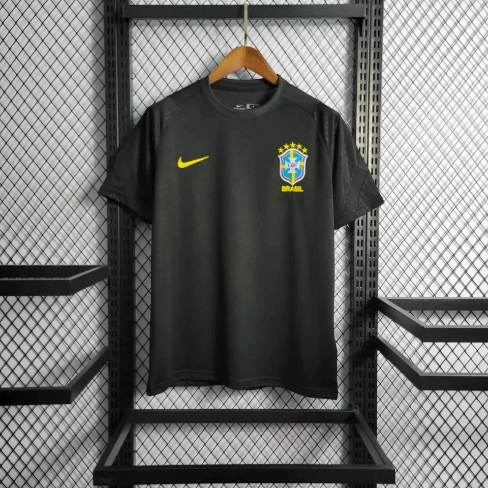 Camisa Seleção Brasil Comissão Técnica Nike – Preta        <span class="lbx-verified" aria-label="Produto verificado">
            <img src="https://cdn-icons-png.flaticon.com/512/1828/1828640.png" alt="Produto verificado">
        </span>