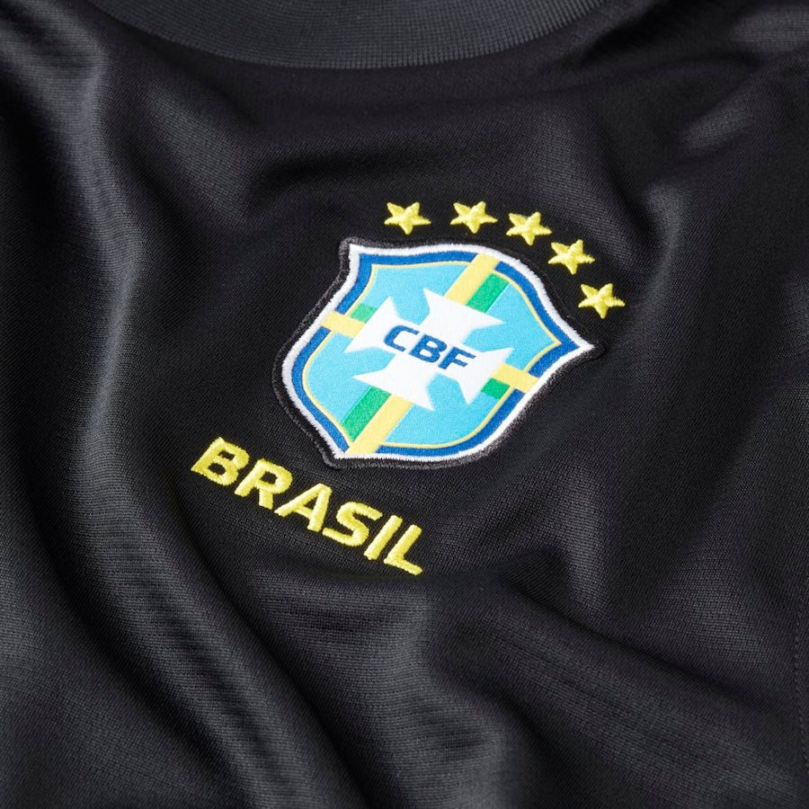 Camisa Seleção Brasil Comissão Técnica Nike – Preta        <span class="lbx-verified" aria-label="Produto verificado">
            <img src="https://cdn-icons-png.flaticon.com/512/1828/1828640.png" alt="Produto verificado">
        </span>