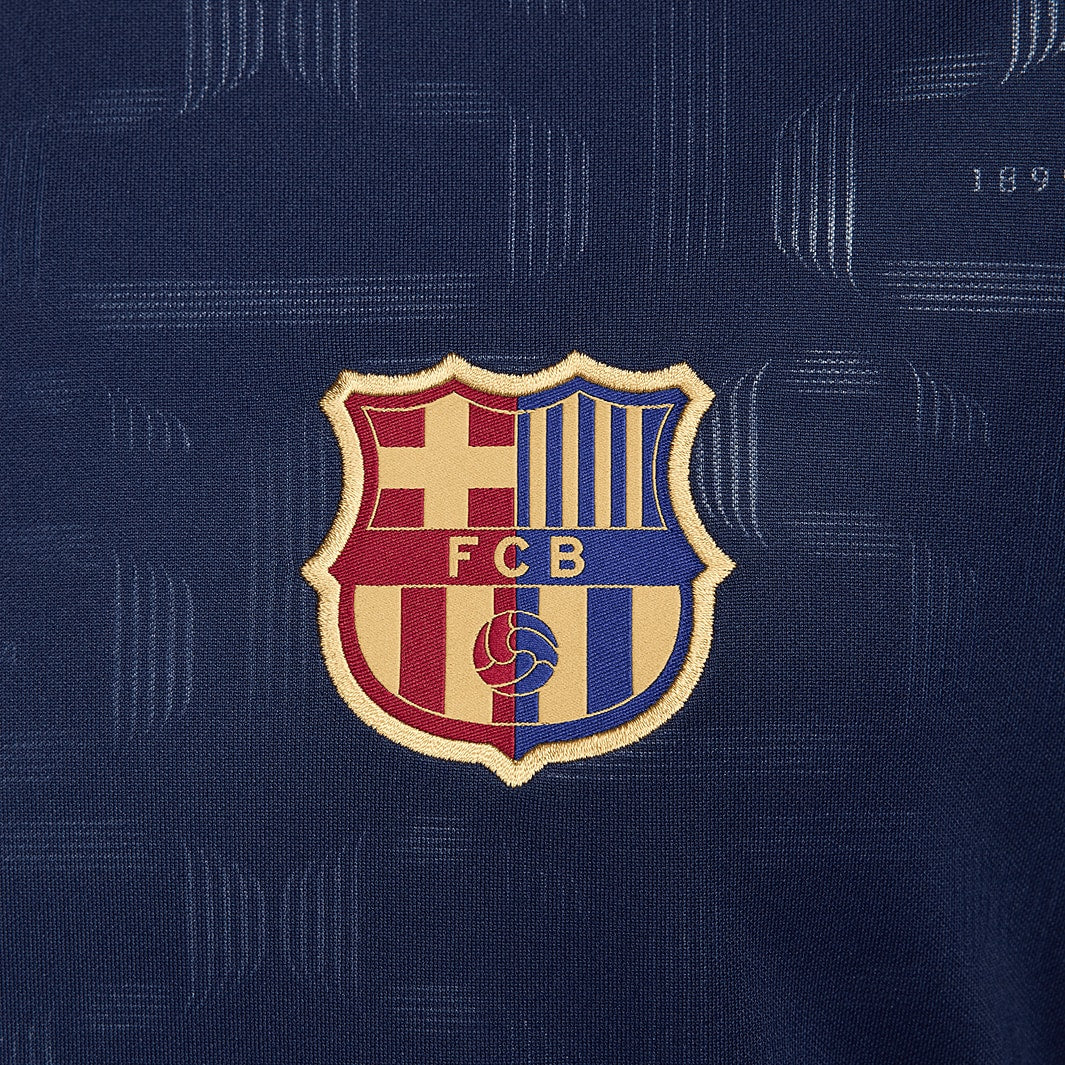 Camisa Nike FC Barcelona 2024/25 I Torcedor Pré-jogo        <span class="lbx-verified" aria-label="Produto verificado">
            <img src="https://cdn-icons-png.flaticon.com/512/1828/1828640.png" alt="Produto verificado">
        </span>