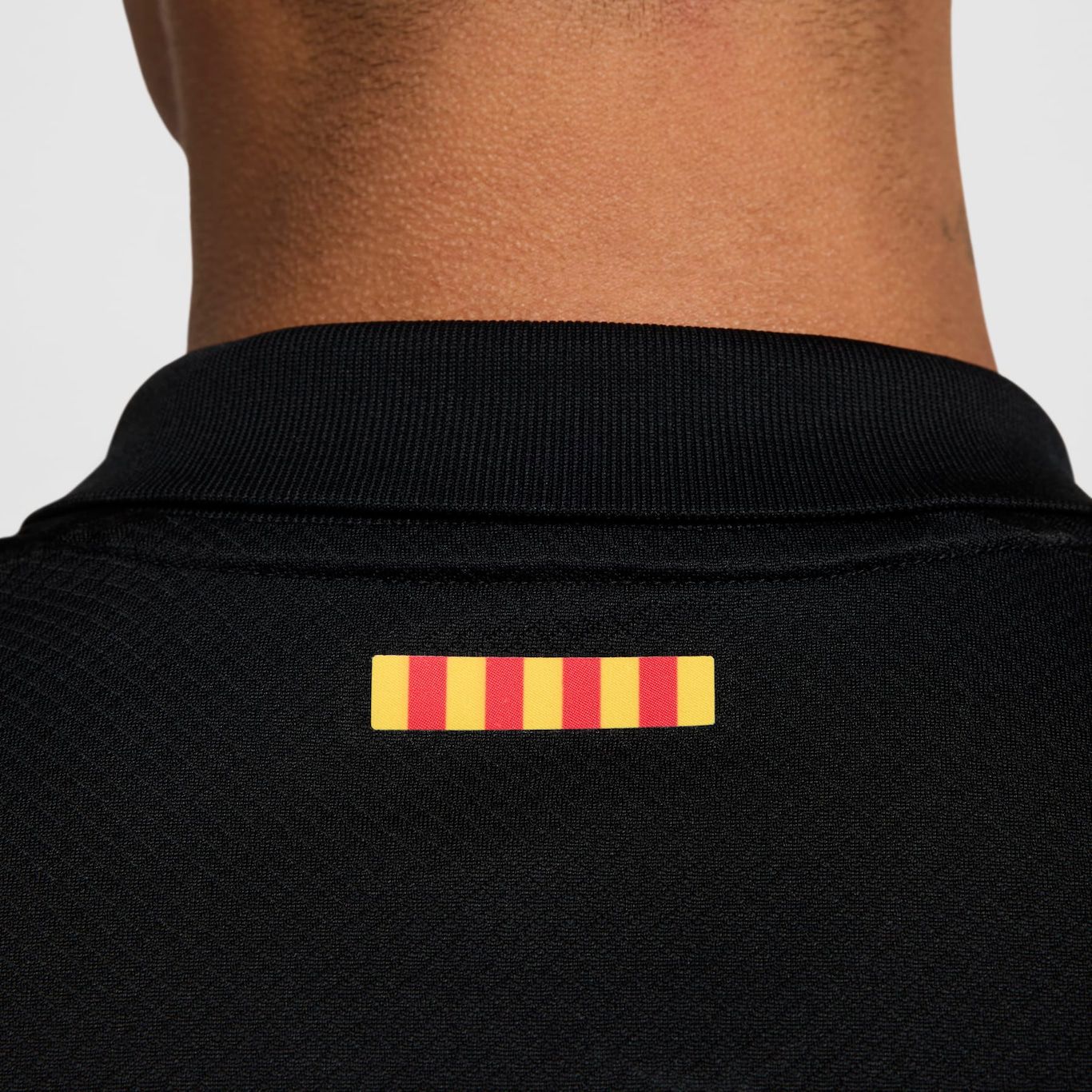 Camisa Nike FC Barcelona 2024/25 II Torcedor        <span class="lbx-verified" aria-label="Produto verificado">
            <img src="https://cdn-icons-png.flaticon.com/512/1828/1828640.png" alt="Produto verificado">
        </span>