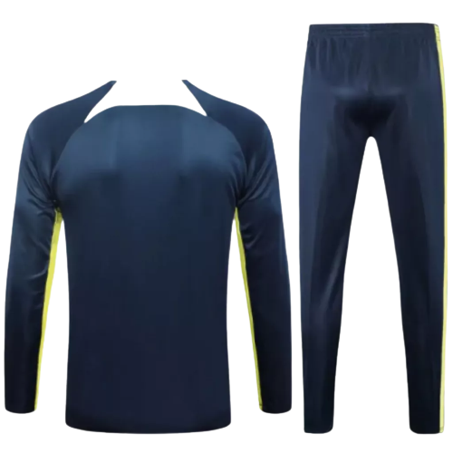 Conjunto de Treino Seleção Brasil – Masculino – Azul Marinho        <span class="lbx-verified" aria-label="Produto verificado">
            <img src="https://cdn-icons-png.flaticon.com/512/1828/1828640.png" alt="Produto verificado">
        </span>
